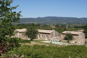 prestigious mas with heated swimming pool in oppède, in the heart of the luberon - 11 persons